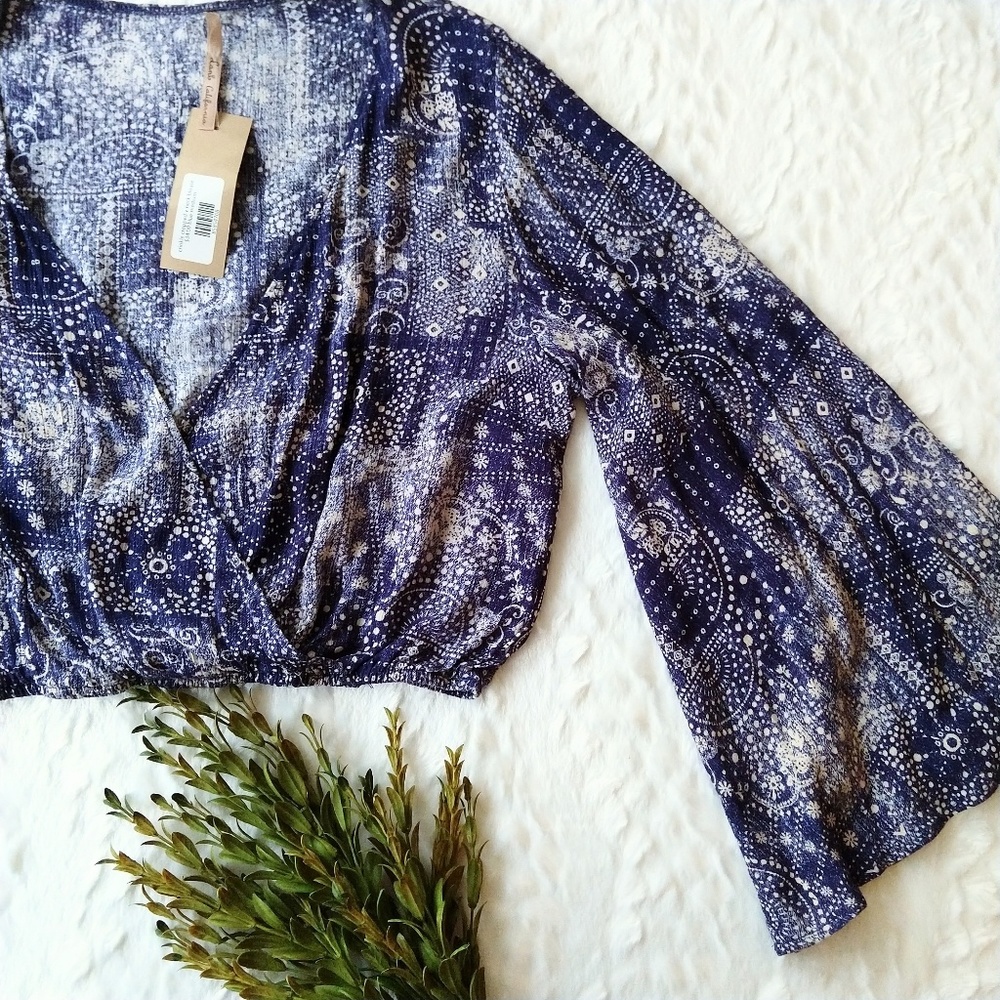 The Revival Lani California bandana v neck crop - Picture 4 of 8
